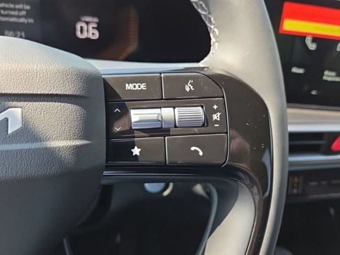 New 2026 Kia Sorento S AWD/4WD image 32
