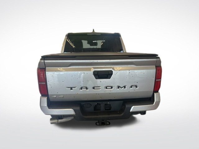 Used 2024 Toyota Tacoma SR5 AWD/4WD image 6