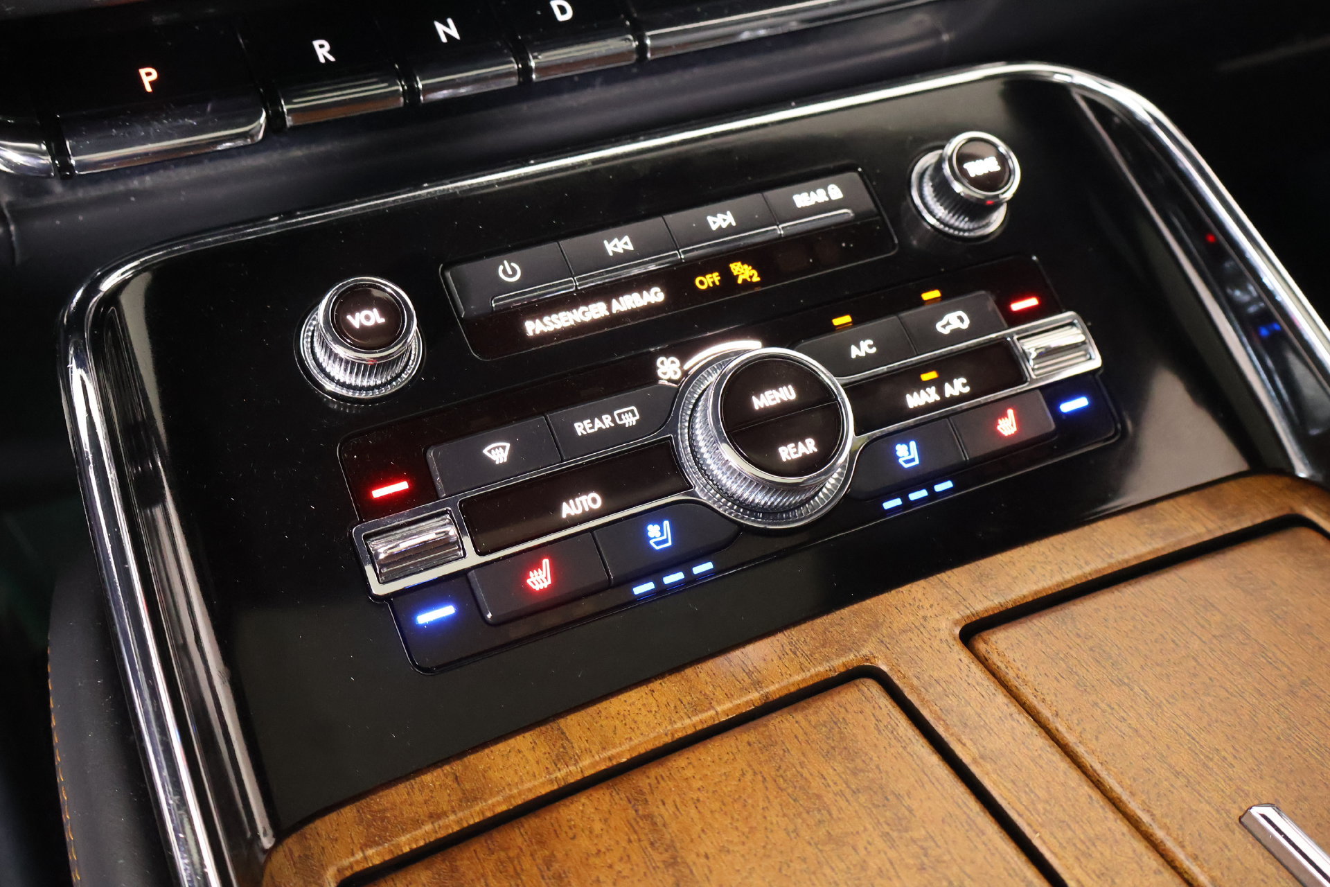 Used 2022 Lincoln Navigator L Black Label AWD/4WD image 8