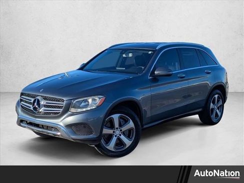 Used 2016 Mercedes-Benz GLC 300 image 1