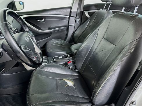 Used 2014 Hyundai Elantra GT w/ Option Group 03 image 8