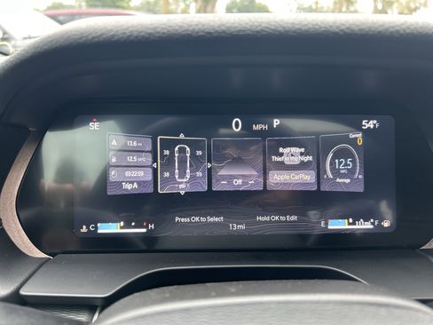 New 2025 Jeep Grand Cherokee Altitude image 23