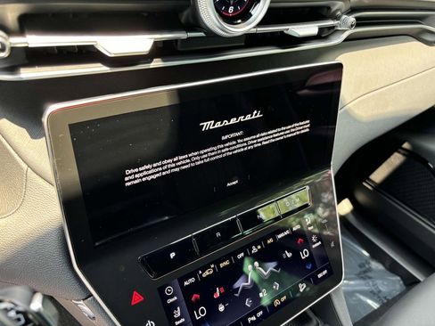 New 2024 Maserati Grecale GT image 41