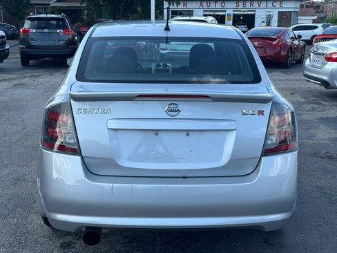 Used 2011 Nissan Sentra SE-R FWD image 7