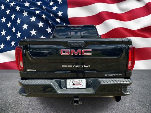 Used 2022 GMC Sierra 2500 Denali w/ Denali Ultimate Package AWD/4WD image 4