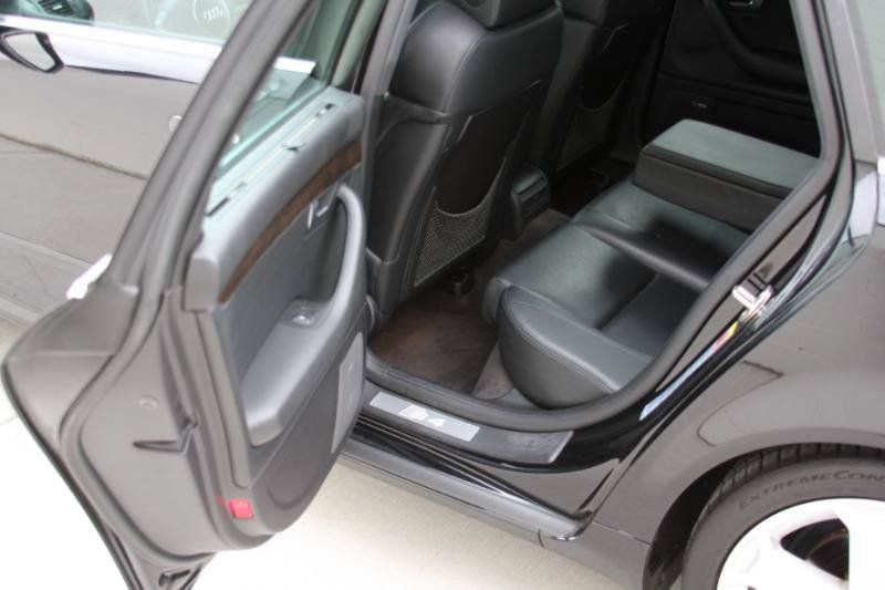 Used 2004 Audi S4 Sedan AWD/4WD image 40