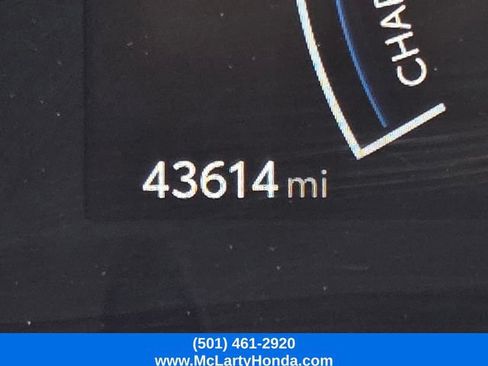 Used 2025 Toyota Camry SE FWD image 30