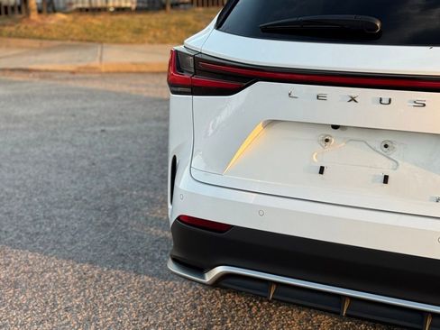 Certified 2024 Lexus NX 450h+ F Sport image 15