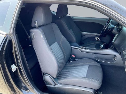 Used 2020 Dodge Challenger SXT w/ Blacktop Package RWD image 7