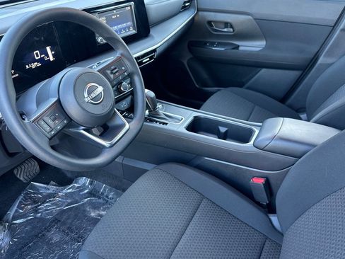 Certified 2025 Nissan Kicks S image 10