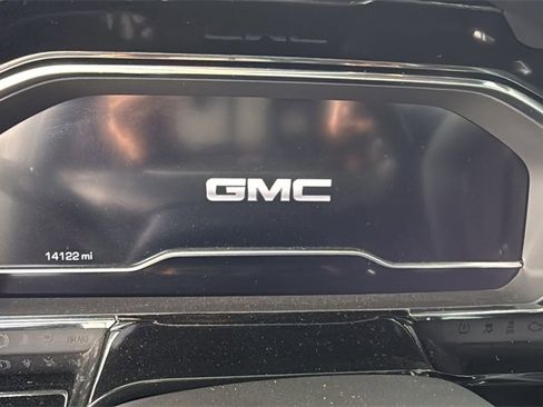 Used 2024 GMC Sierra 1500 Elevation image 8