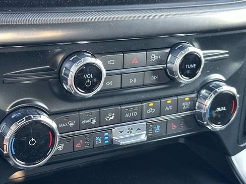 New 2025 Ford F150 Lariat w/ Equipment Group 501A Mid image 13