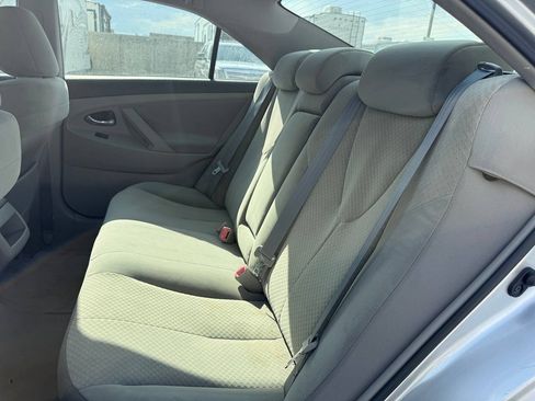 Used 2007 Toyota Camry LE FWD image 19