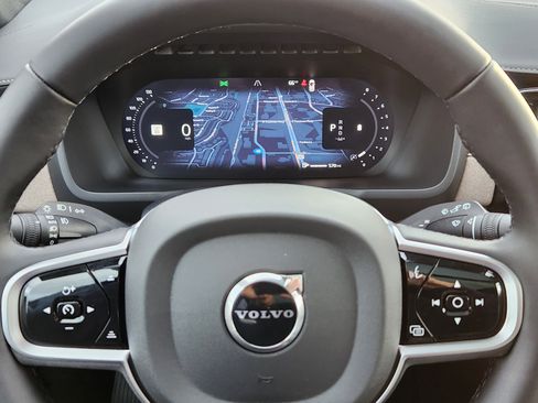 New 2026 Volvo XC90 B6 Ultra w/ Lounge Package image 9