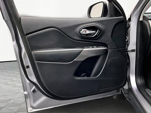 Used 2021 Jeep Cherokee Limited w/ Elite Package image 23