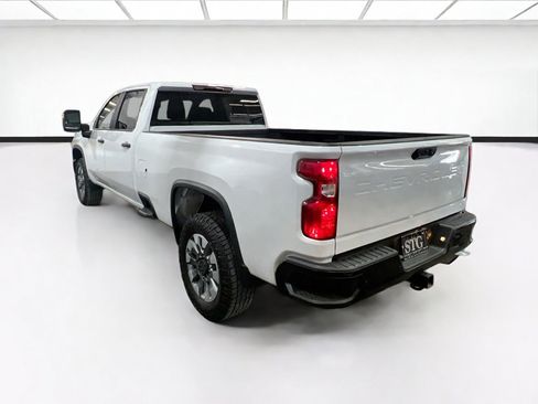 Used 2024 Chevrolet Silverado 2500 Custom w/ Custom Value Package RWD image 6