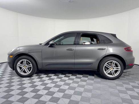 Used 2018 Porsche Macan AWD/4WD image 2