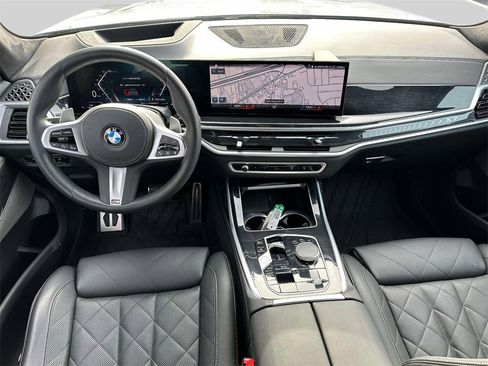 Certified 2023 BMW X7 xDrive40i w/ M Sport Package image 20