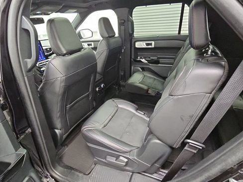 Used 2023 Ford Explorer ST w/ Equipment Group 401A AWD/4WD image 34