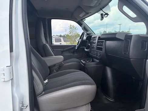 Used 2021 Chevrolet Express 2500 w/ Driver Convenience Package RWD image 39