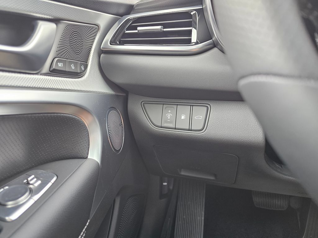Certified 2026 Genesis G70 2.5T Prestige AWD/4WD image 34