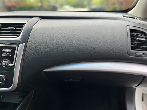 Used 2017 Nissan Altima 2.5 S w/ Power Driver Seat Package FWD image 24