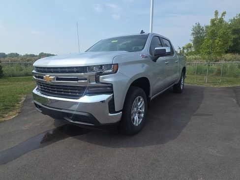 Used 2020 Chevrolet Silverado 1500 LT w/ All-Star Edition AWD/4WD image 2