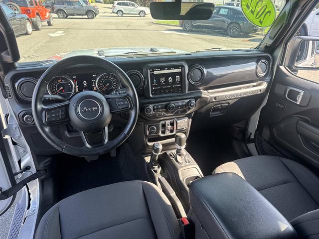 Used 2022 Jeep Wrangler Unlimited Sport AWD/4WD image 9