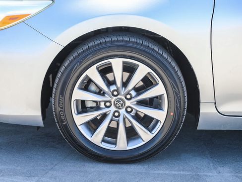 Used 2016 Toyota Camry XLE FWD image 10