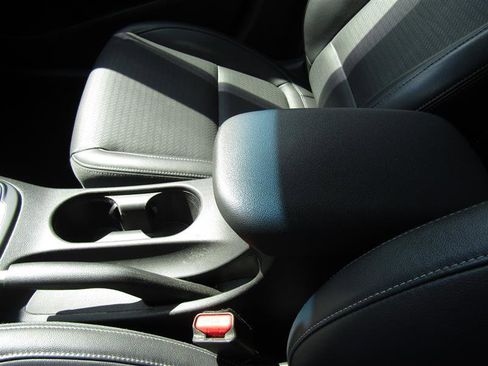 Used 2021 Hyundai Kona Limited image 26