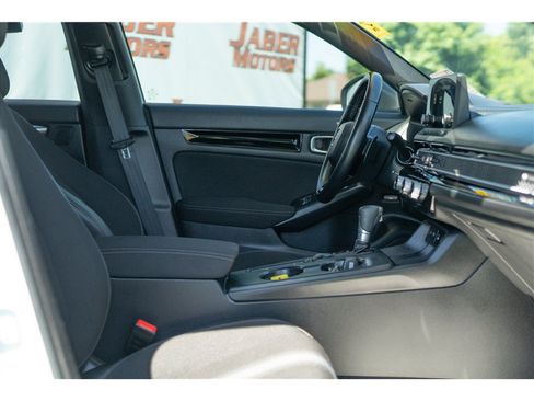 Used 2025 Honda Civic Sport image 34