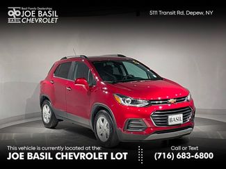 Used 2018 Chevrolet Trax LT w/ LT Convenience Package image 1