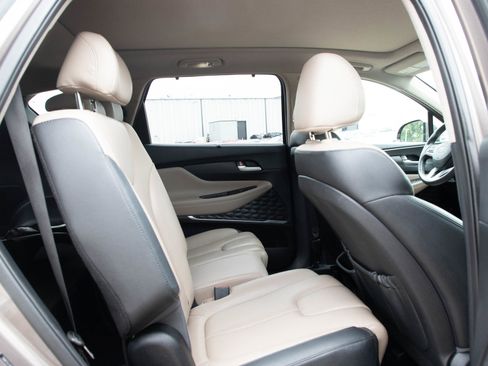 Used 2019 Hyundai Santa Fe Limited AWD/4WD image 12