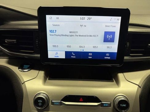 Used 2023 Ford Explorer XLT w/ Equipment Group 202A image 30