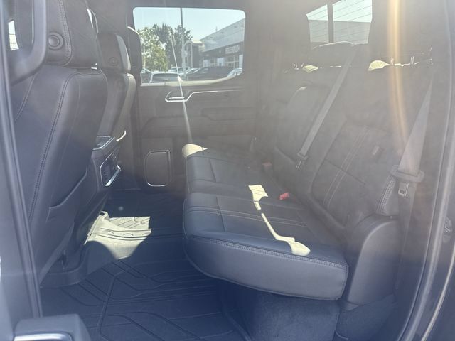 Used 2024 Chevrolet Silverado 1500 High Country w/ Technology Package AWD/4WD image 24