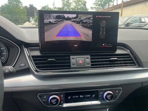 Certified 2025 Audi Q5 2.0T Premium w/ Convenience Plus Package AWD/4WD image 16