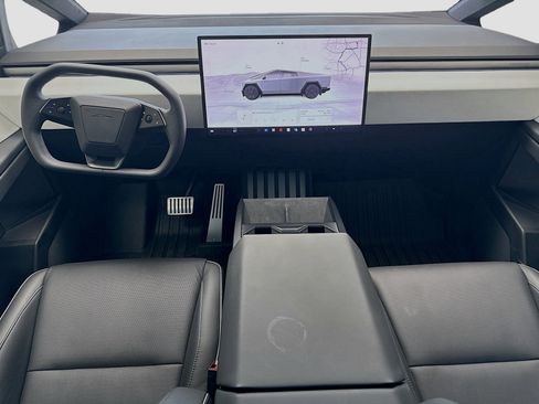 Used 2024 Tesla Cybertruck AWD Crew Cab image 15