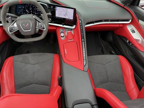 Used 2022 Chevrolet Corvette Stingray Premium Conv w/ Z51 Performance Package RWD image 11