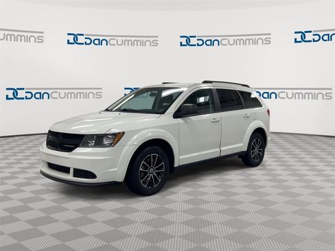 Used 2018 Dodge Journey SE w/ Popular Equipment Group image 4