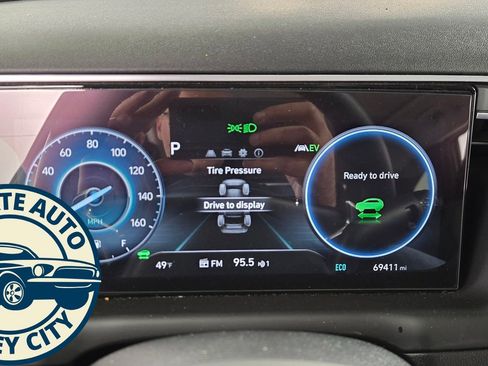 Used 2022 Hyundai Tucson SEL w/ Cargo Package image 11