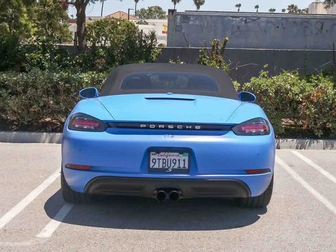 Used 2024 Porsche 718 Boxster S RWD image 9