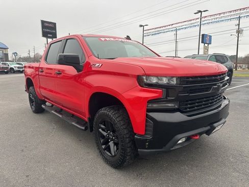 Used 2019 Chevrolet Silverado 1500 LT Trail Boss image 3