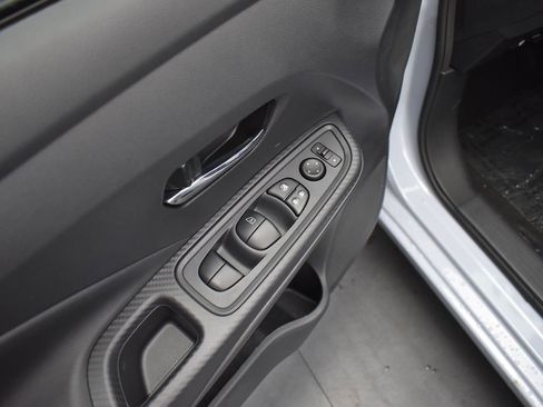 New 2025 Nissan Versa SV w/ Trunk Package image 10