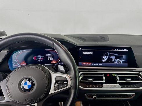 Used 2023 BMW X5 xDrive40i w/ M Sport Package image 9