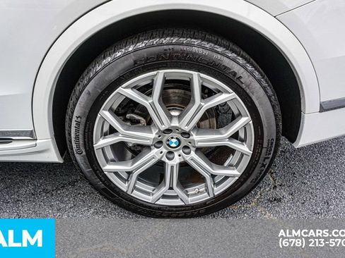 Used 2025 BMW X7 xDrive40i image 18