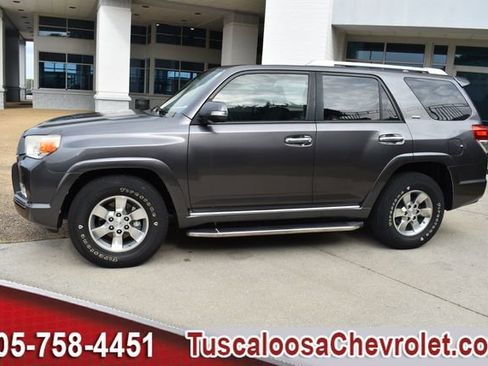 Used 2013 Toyota 4Runner SR5 w/ Convenience Pkg image 6