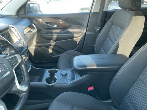 Used 2018 GMC Terrain SLE w/ Driver Convenience Package image 2