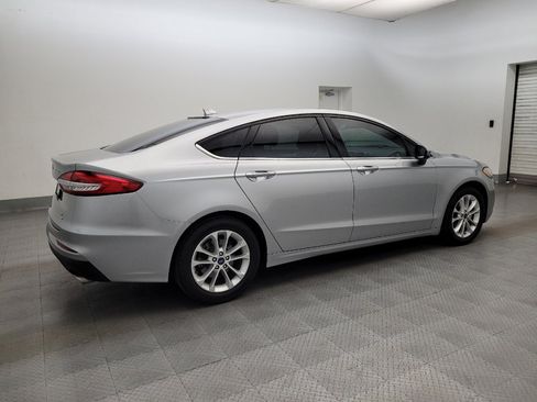 Used 2020 Ford Fusion SE image 10