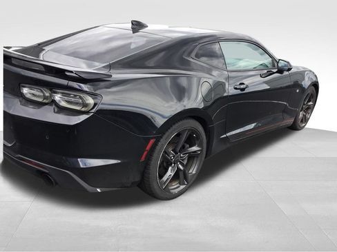 Used 2019 Chevrolet Camaro SS RWD image 20