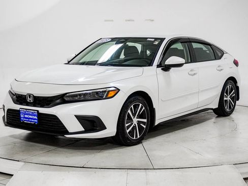 Used 2023 Honda Civic LX image 3